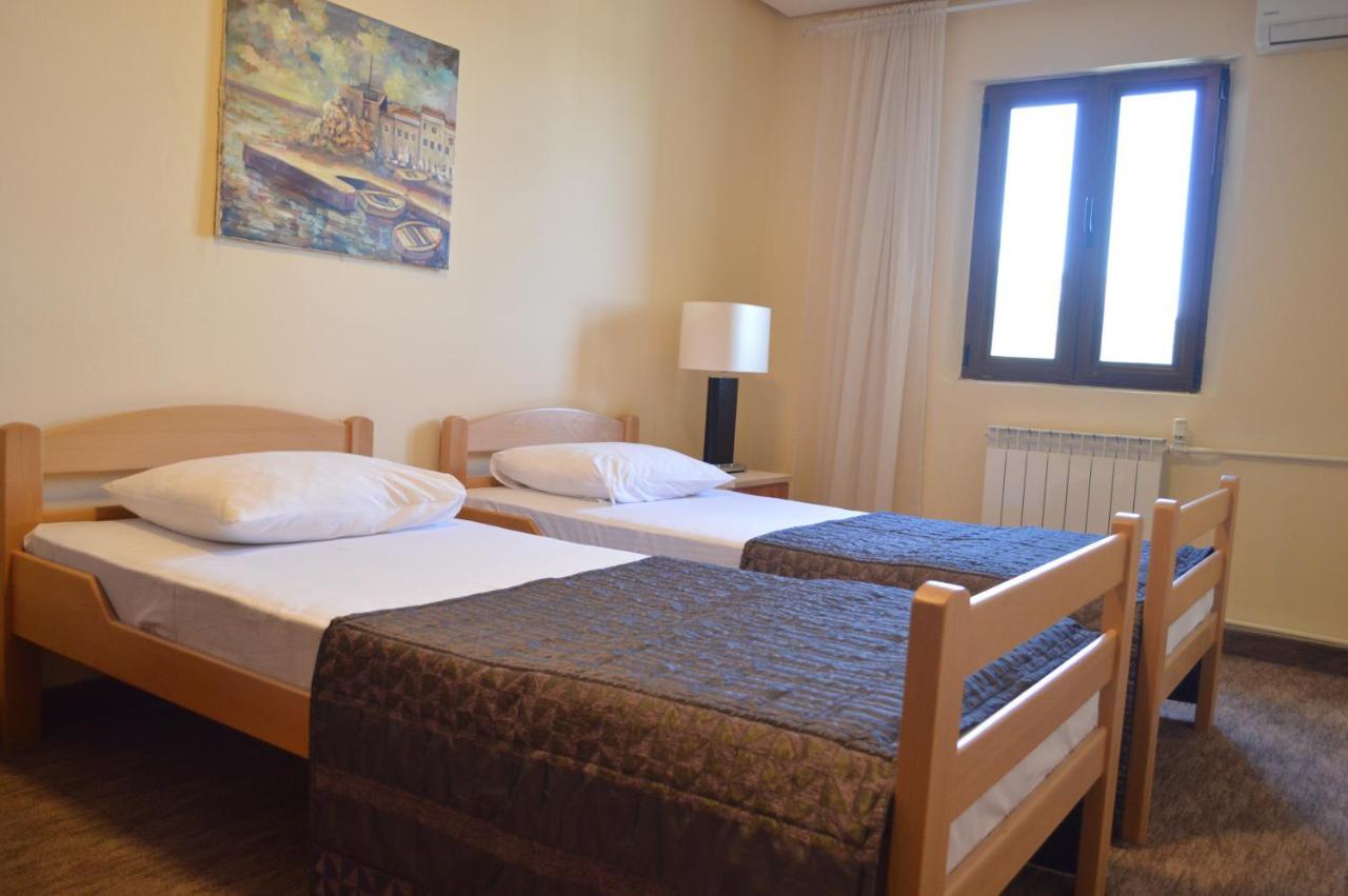 Ambassador Apartments Petrovac Exteriér fotografie